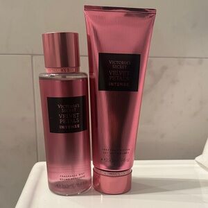 Victoria's Secret Velvet Petals Intense Pink Duo